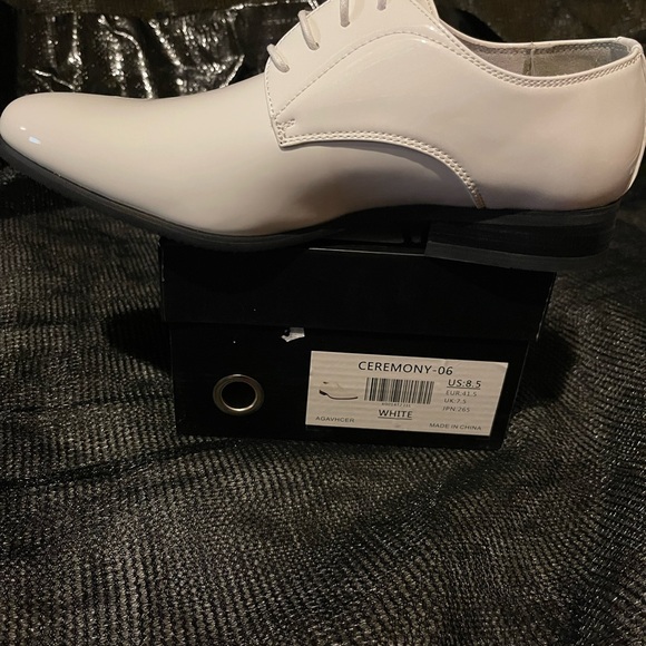 Men 8.5 - Picture 6 of 6